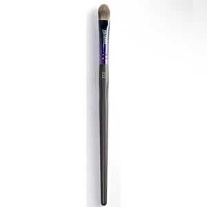 ✨ P25 Shadow Brush - Prados Beauty Artistry Brush ✨